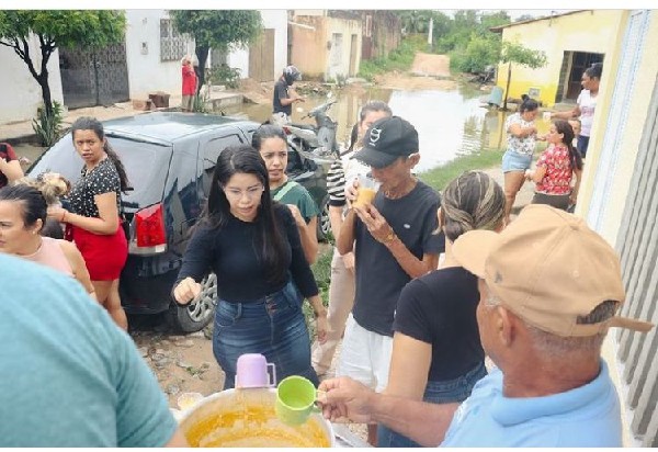 A Prefeitura de Santa Quitéria está empenhada em prestar assistência às áreas atingidas pelas fortes chuvas